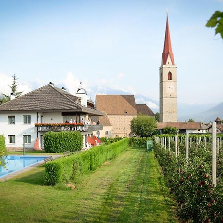 Bed and Breakfast Pension Rebgut Лана Екстер'єр фото