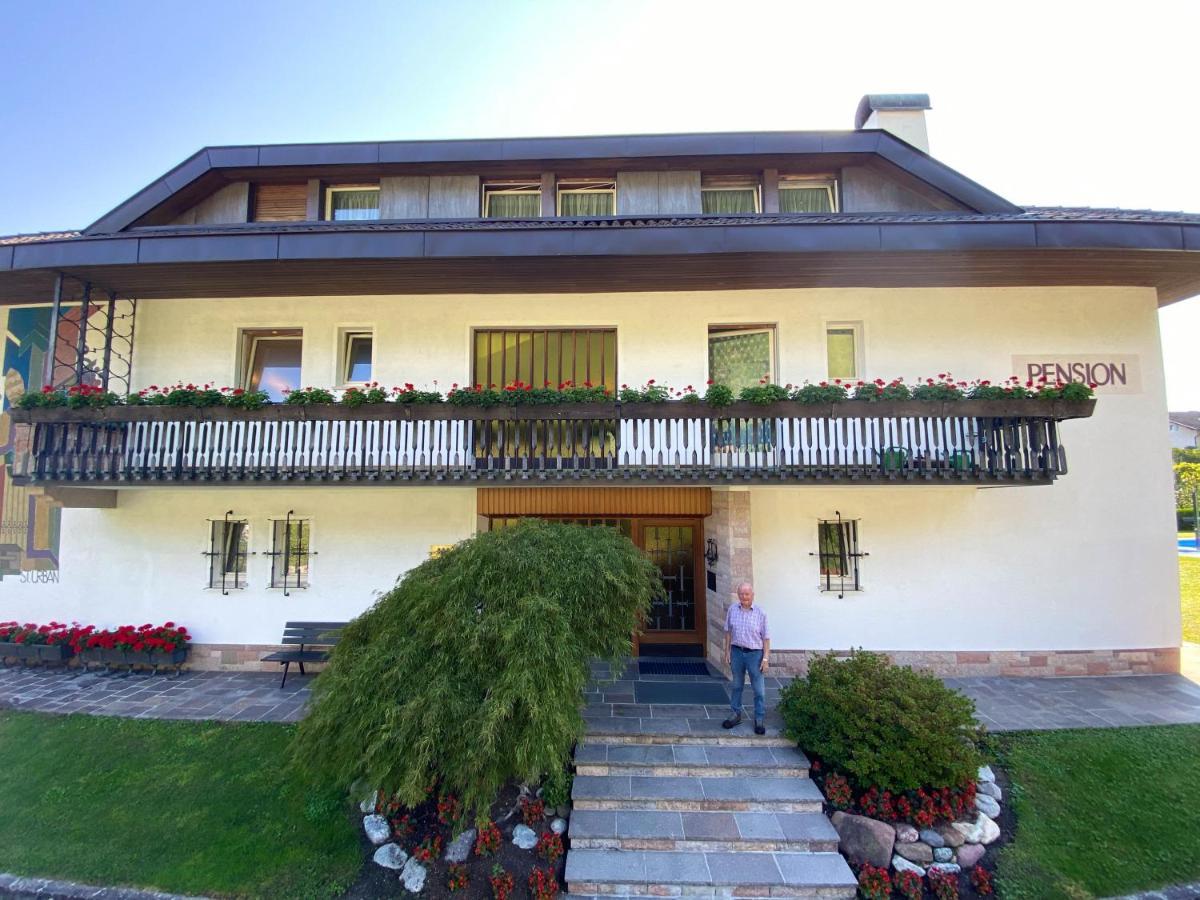 Bed and Breakfast Pension Rebgut Лана Екстер'єр фото