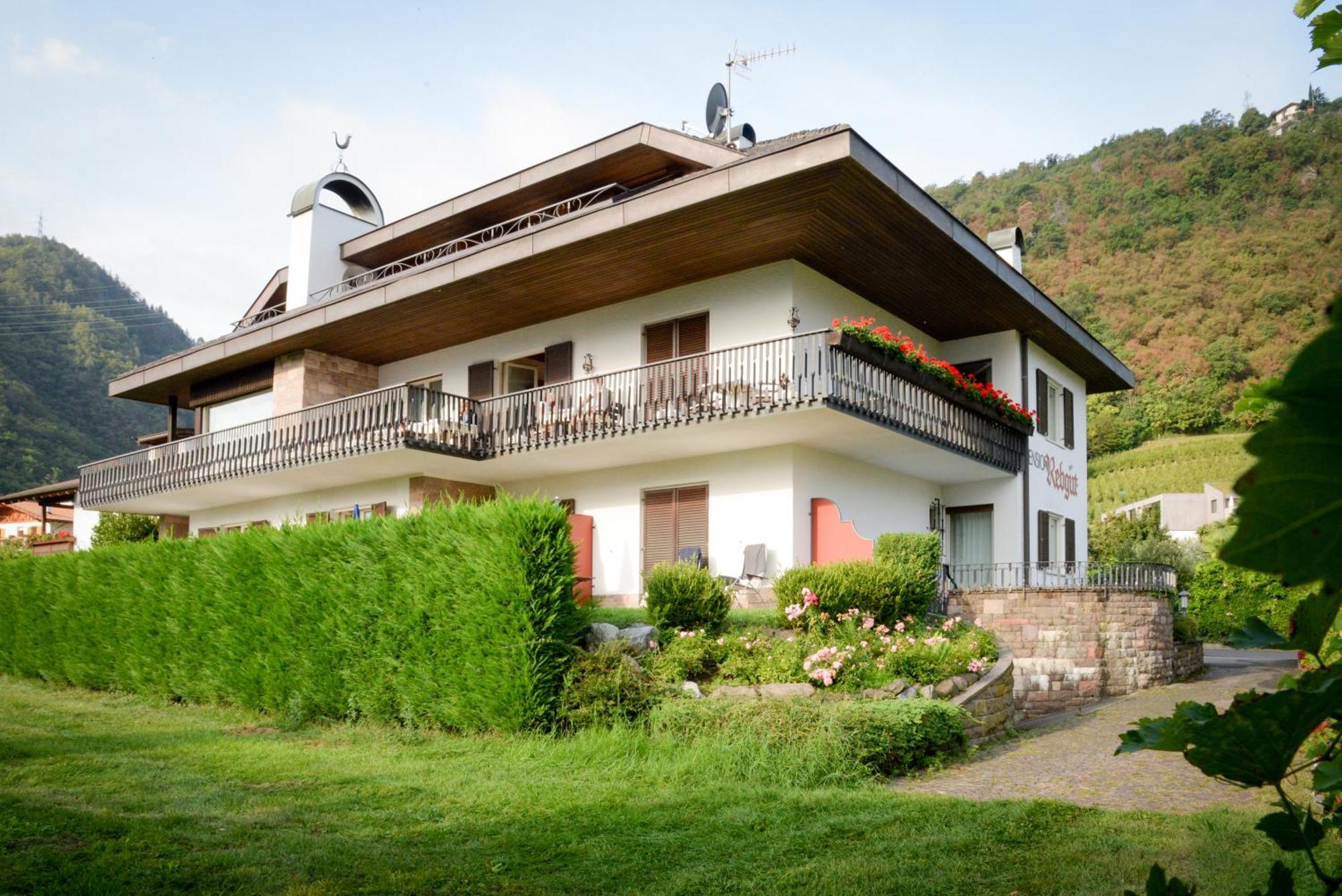 Bed and Breakfast Pension Rebgut Лана Екстер'єр фото