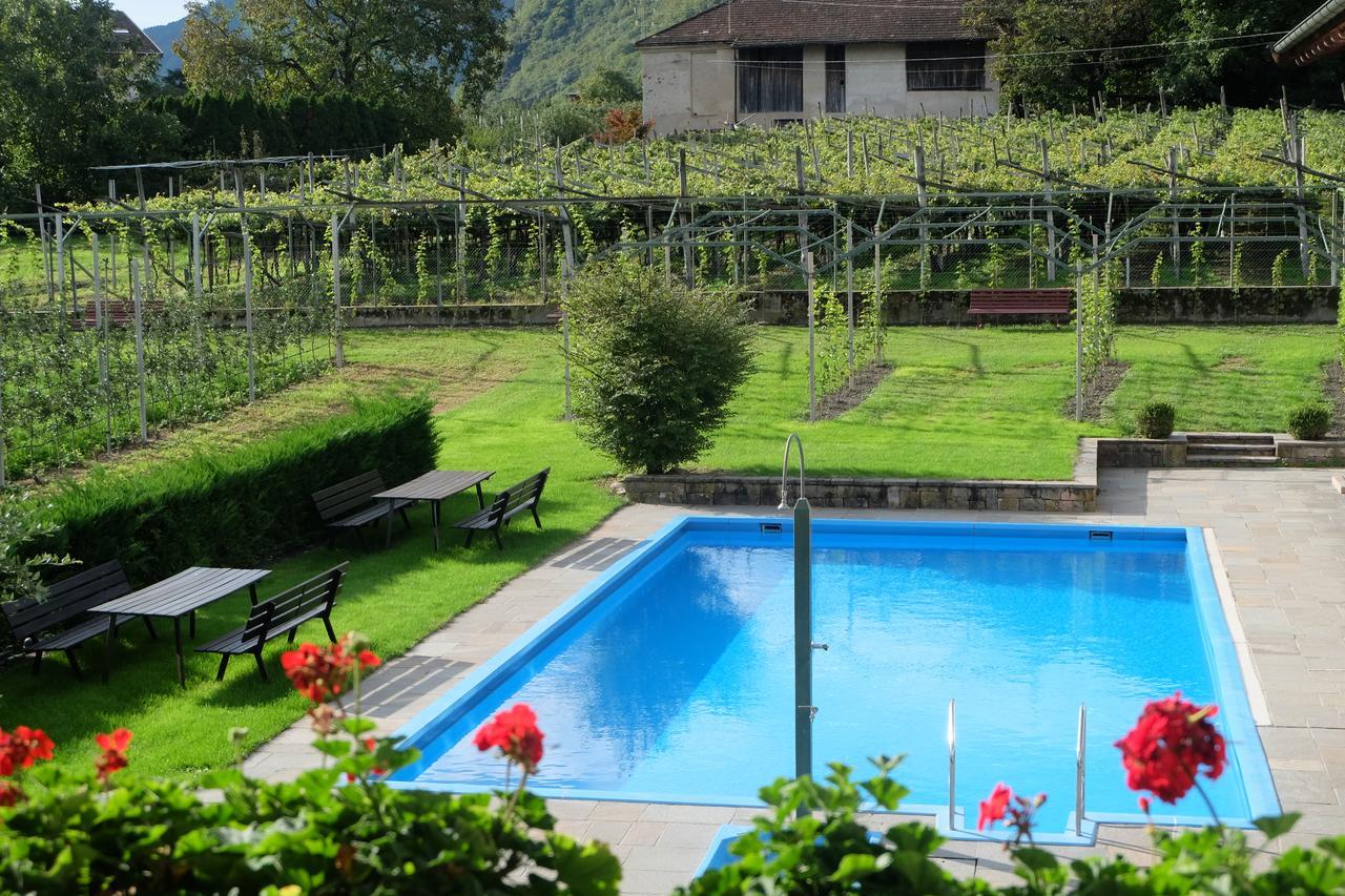 Bed and Breakfast Pension Rebgut Лана Екстер'єр фото